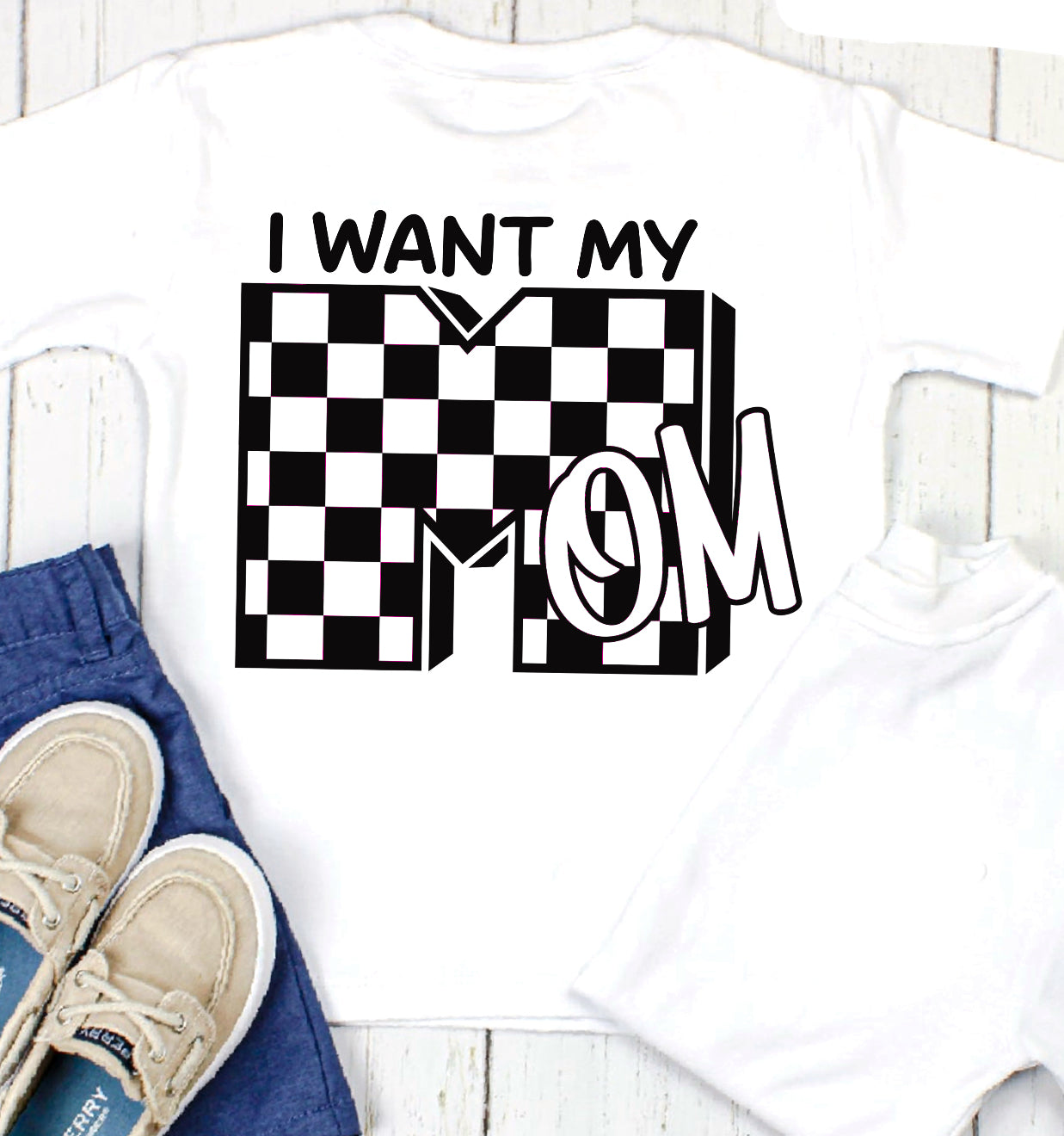 Mom Tee Black and White Checks